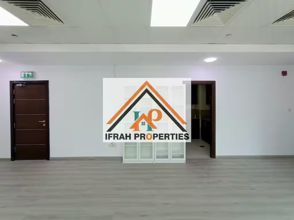 Semi Furnished || Vacant || Bright Office