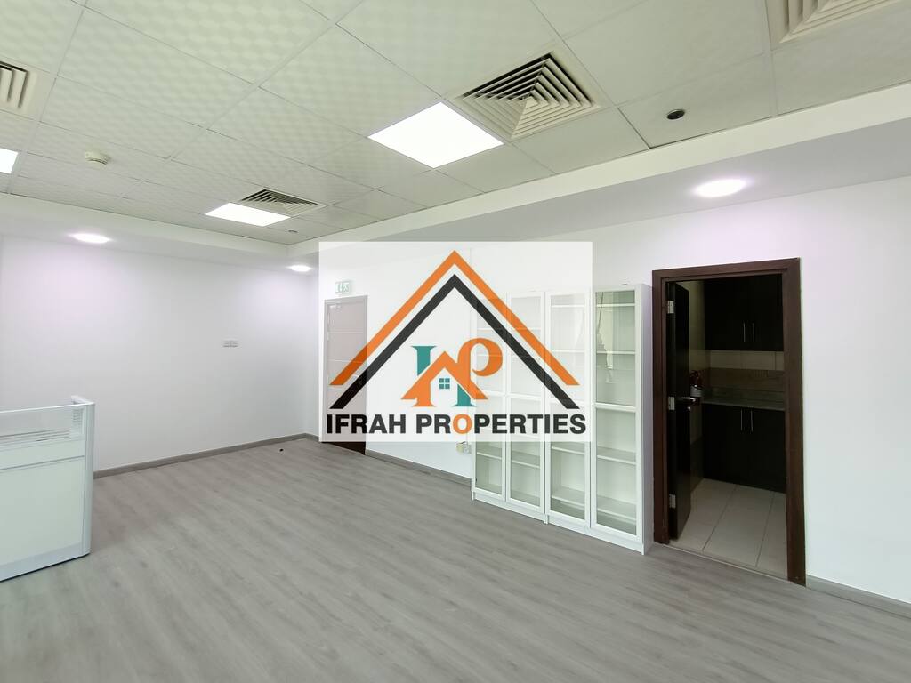 Semi Furnished || Close to Metro || Vacant Office