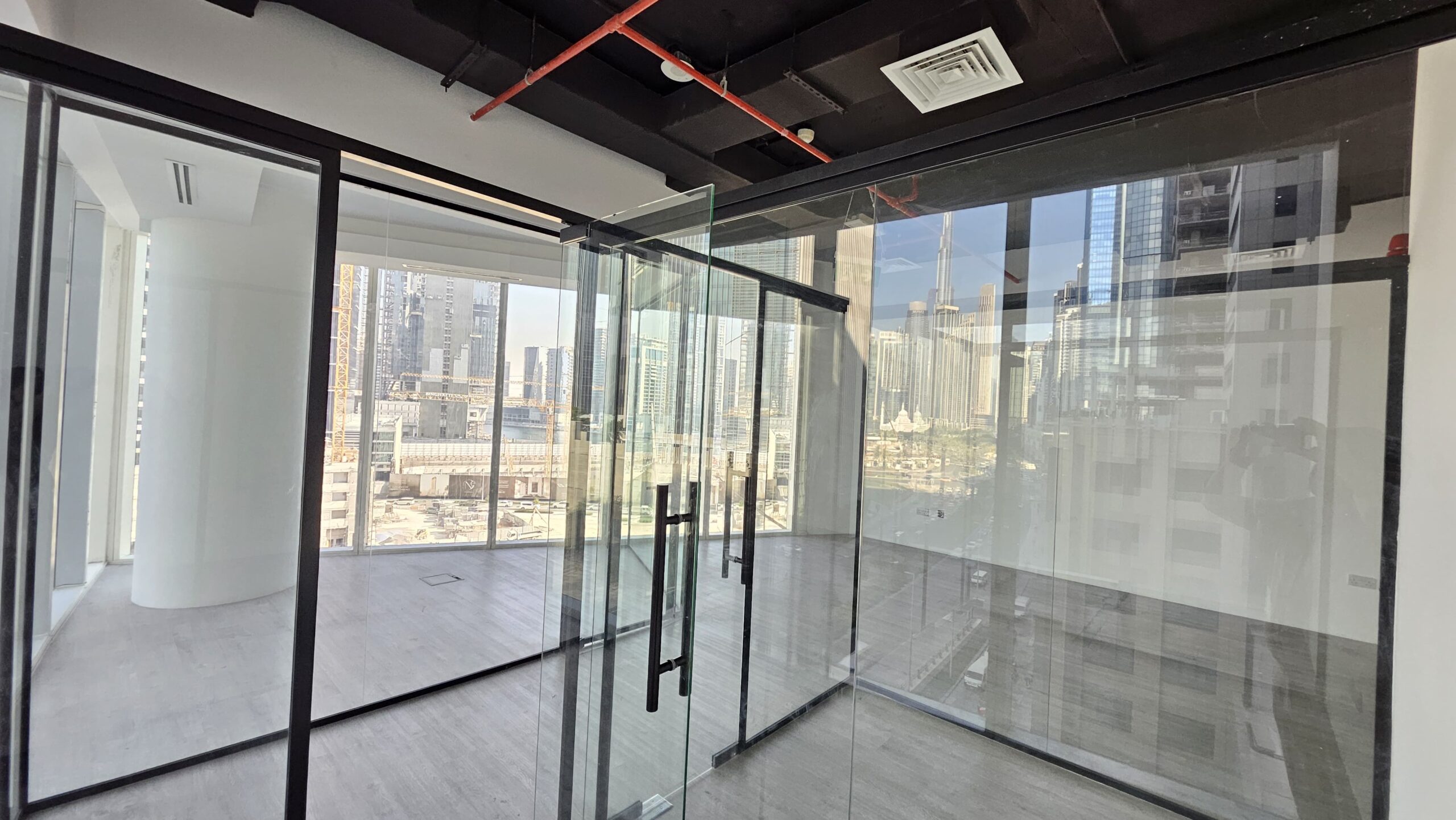 GLASS PARTITIONS | BURJ KHALIFA VIEW | CANAL VIEW