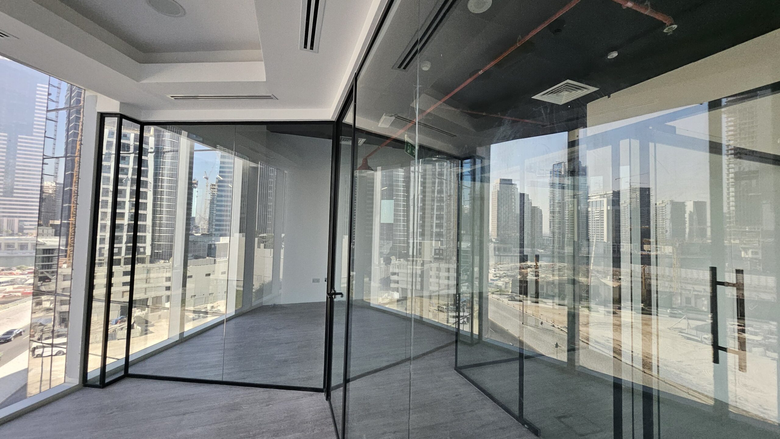 GLASS PARTITIONS | BURJ KHALIFA VIEW | CANAL VIEW