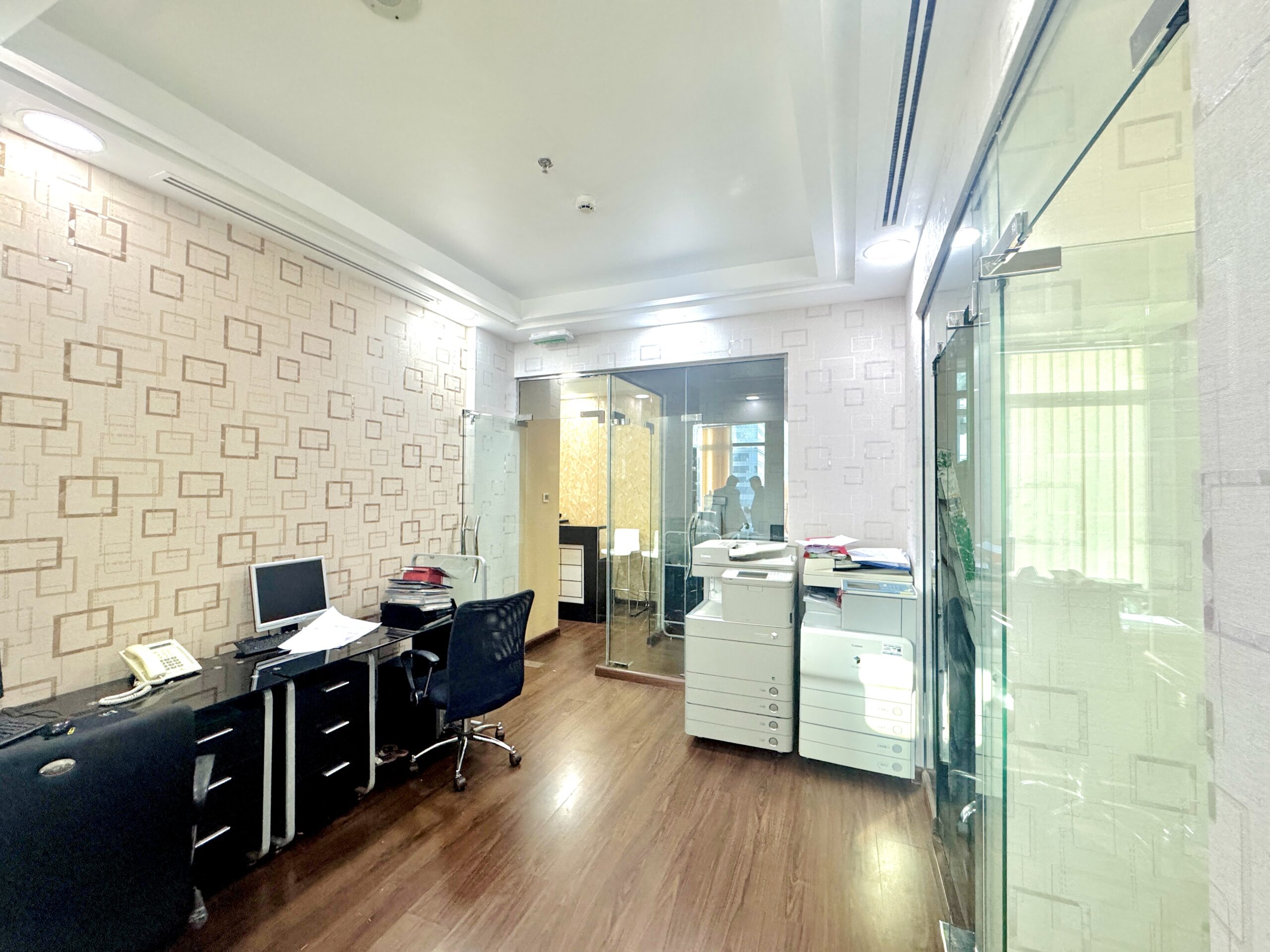 GLASS PARTITIONS | FULLY FURNISHED | CANAL VIEW