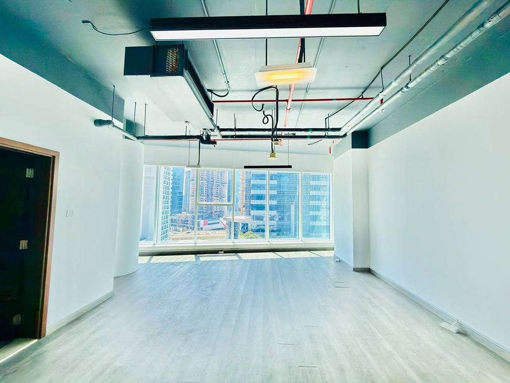 Fitted Office | City View | Pantry & Washroom