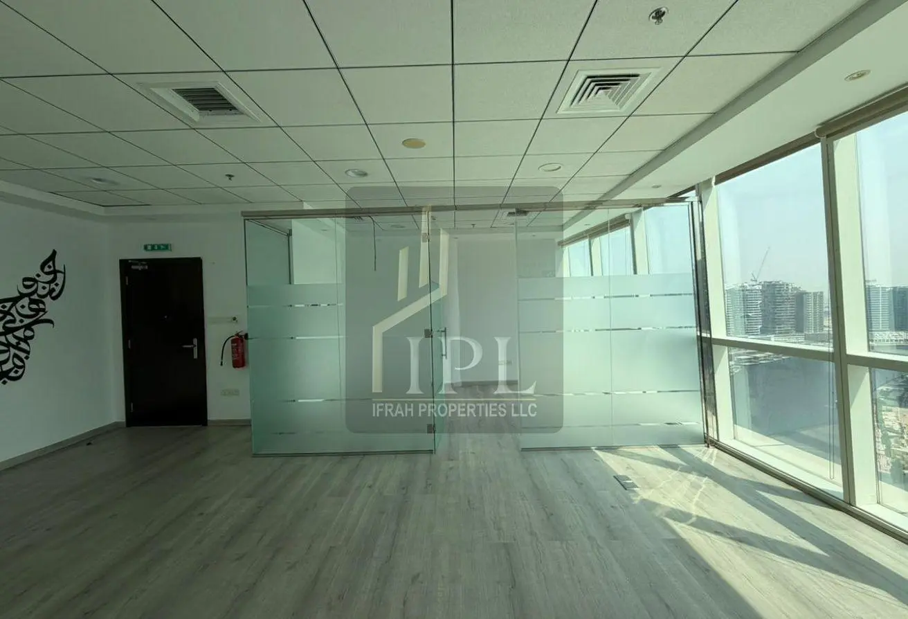 FULLY FITTED | GLASS PARTITION | CANAL VIEW