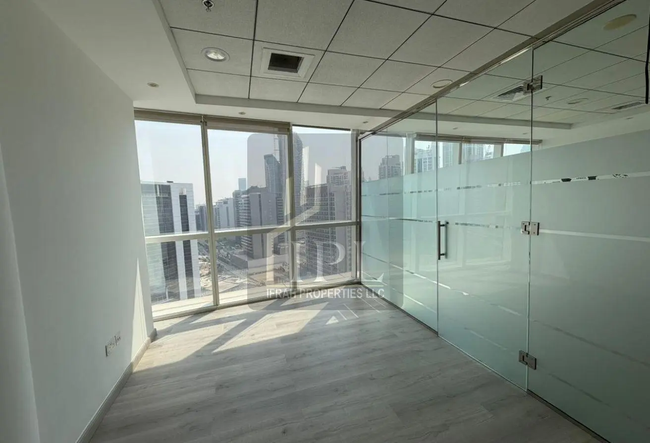 Canal View Office for Rent in B2B Tower, Business Bay Dubai