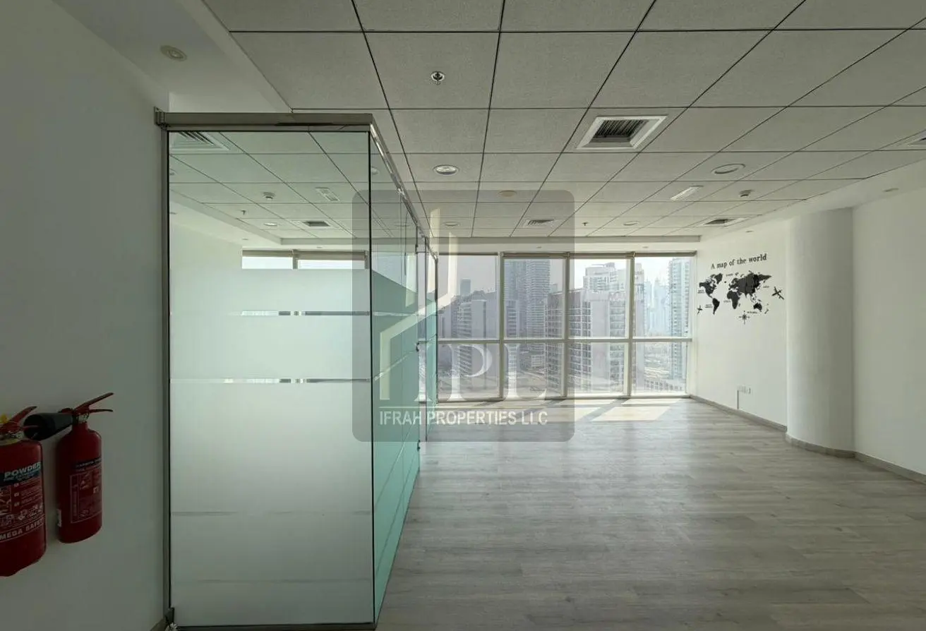 Canal View Office for Rent in B2B Tower, Business Bay Dubai