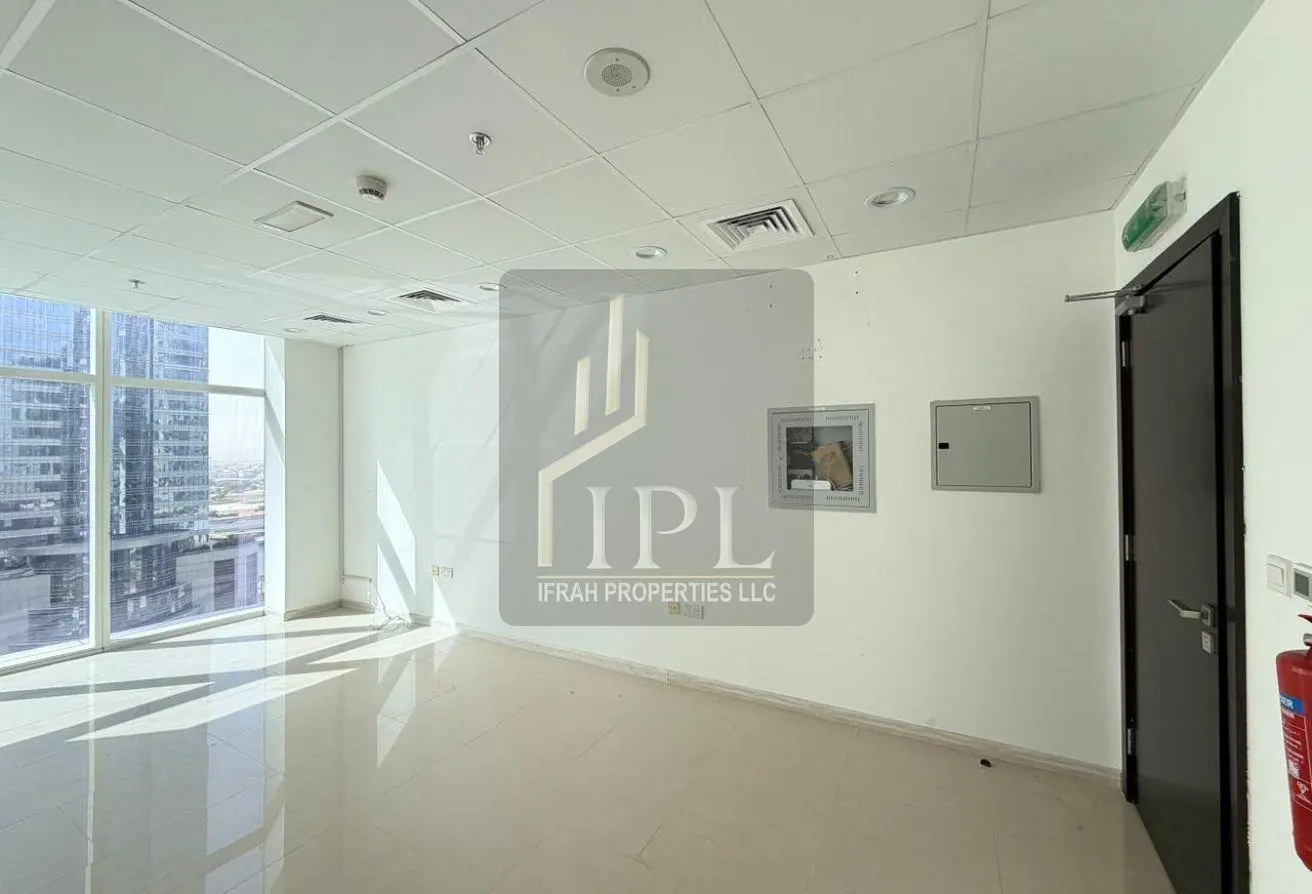 Fully Fitted Office for Rent Near Business Bay Metro Station in Park Lane Tower