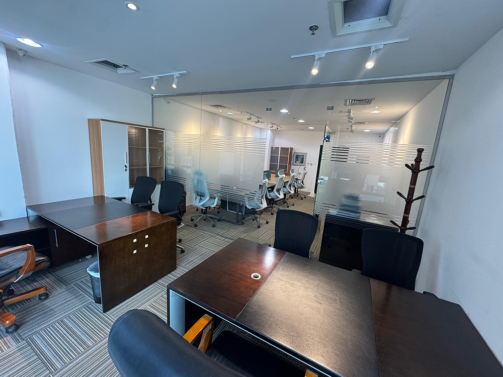 Furnished | Glass Partition | Vacant Ready to move