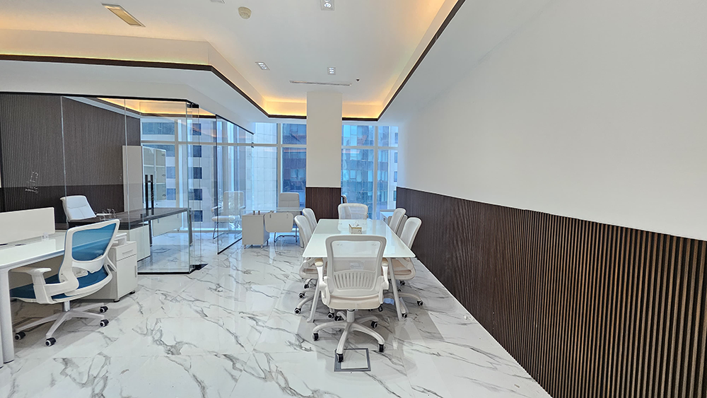 Bright office space for rent in Park Lane Tower, Business Bay, Dubai
