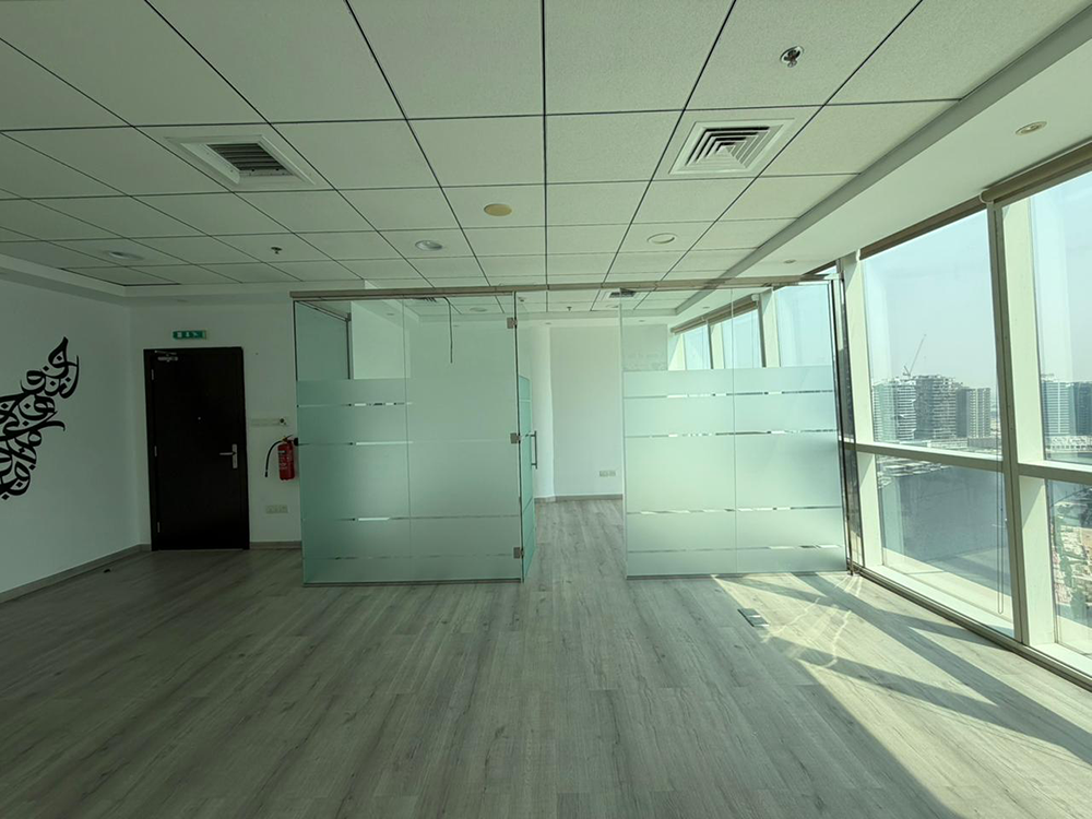 FULLY FITTED || GLASS PARTITION || CANAL VIEW