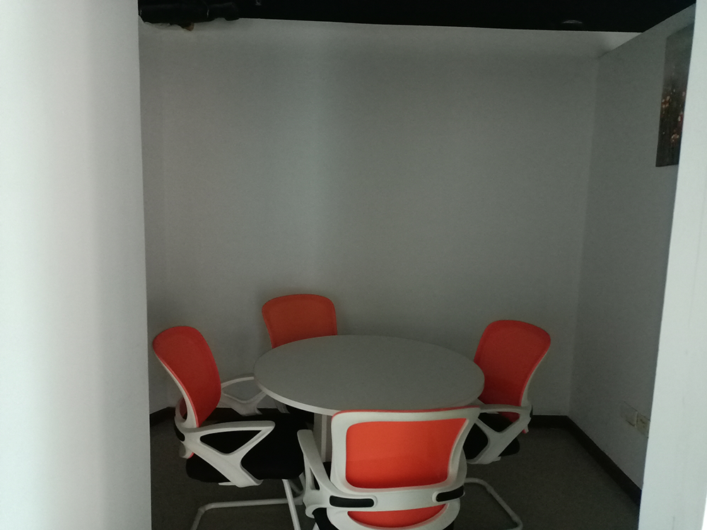 Fully fitted office space with amazing city views for rent in Business Tower