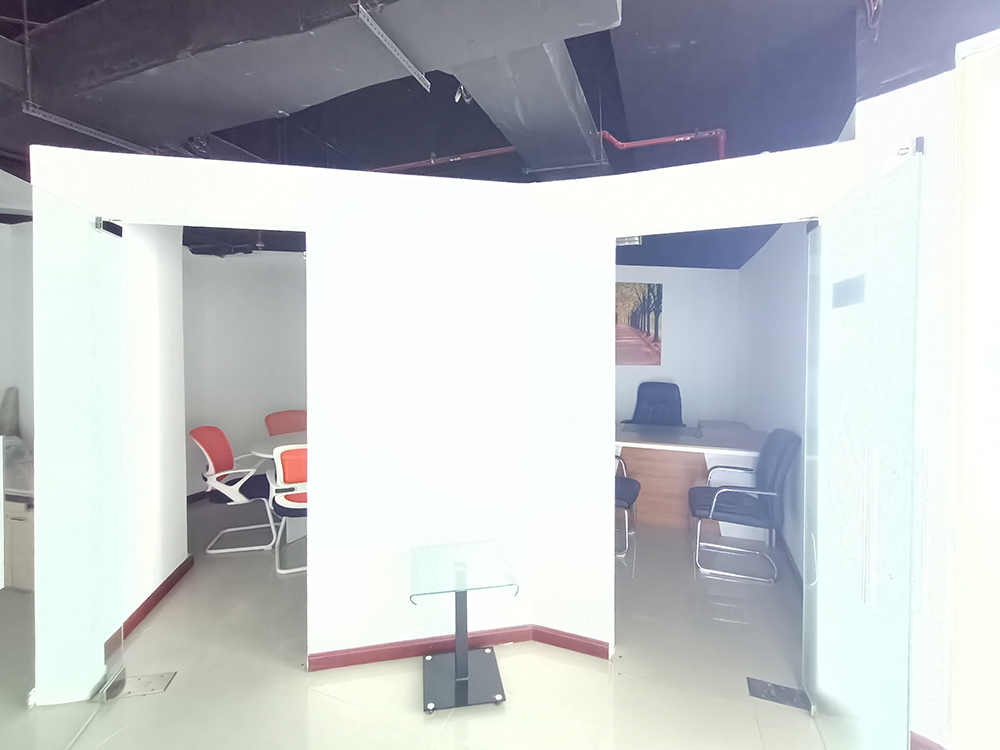 Fully fitted office space with amazing city views for rent in Business Tower
