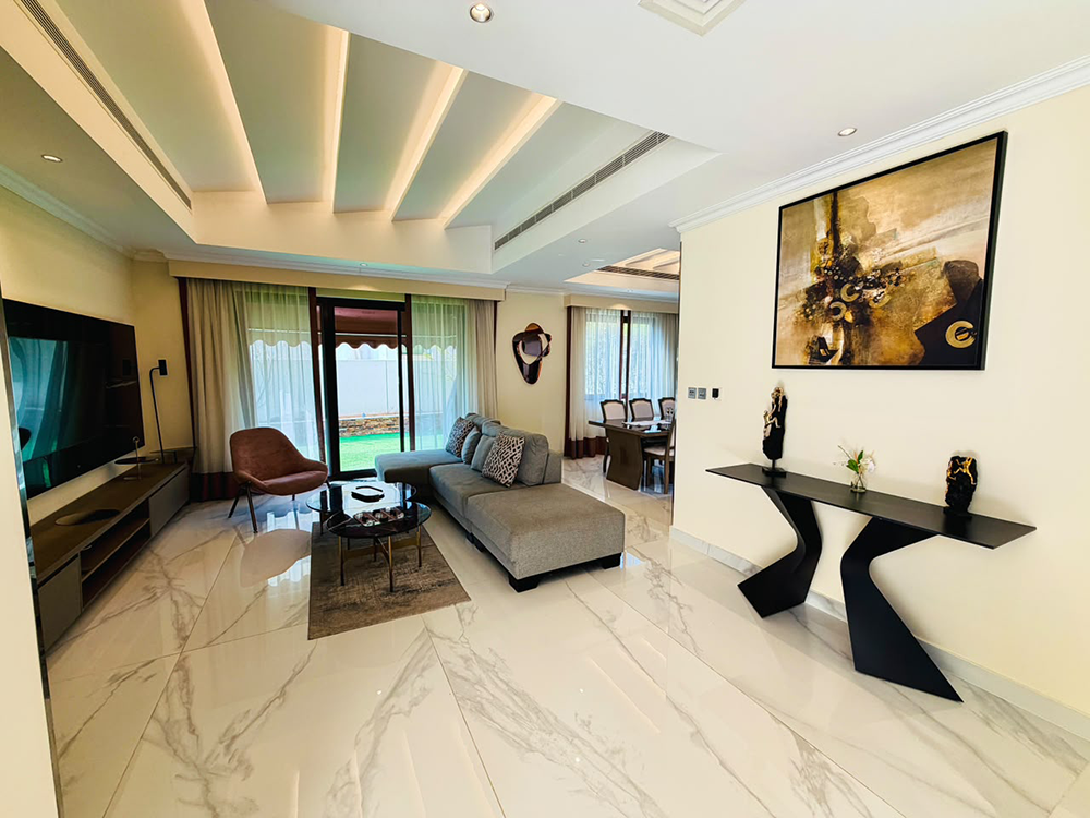 Luxury 3-bedroom villa for rent in Mira 1