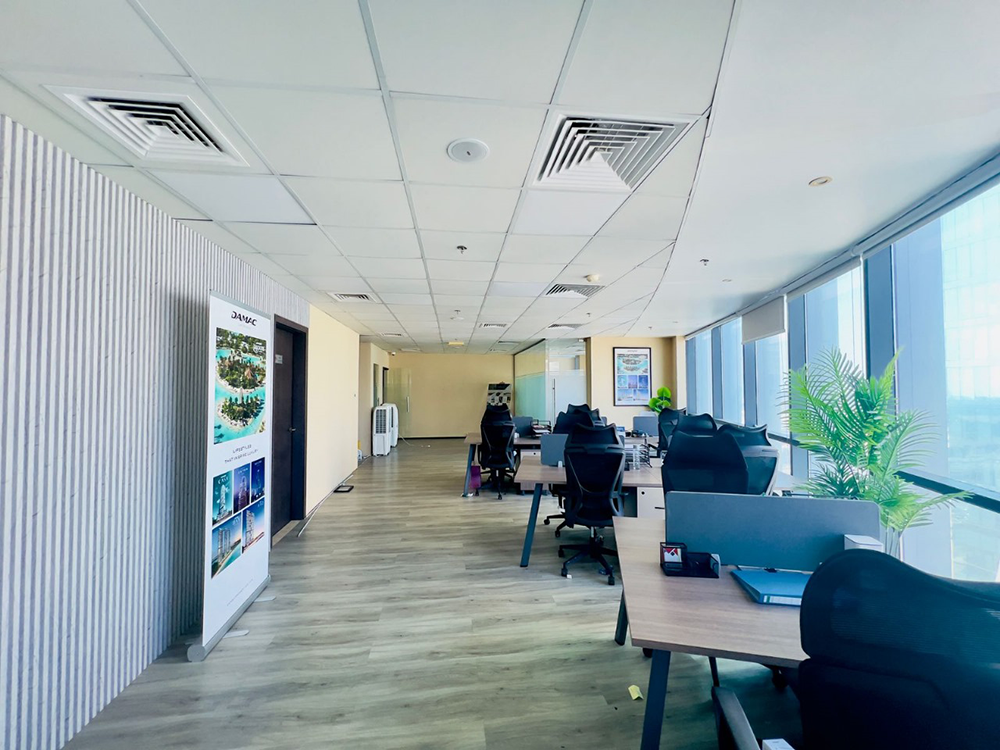 Office space for rent in The Regal Tower, Business Bay