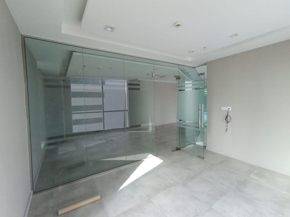 Fitted Office | Vacant | Close to Metro