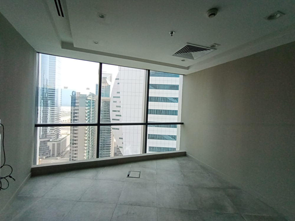 Office in Regal Tower Business Bay