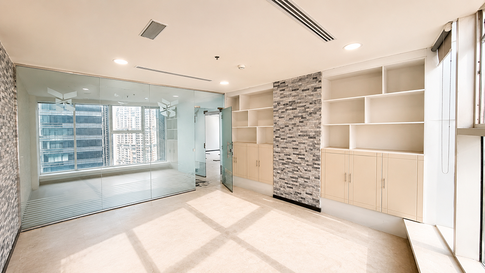 Premium office space for rent in Al Manara Tower, Business Bay