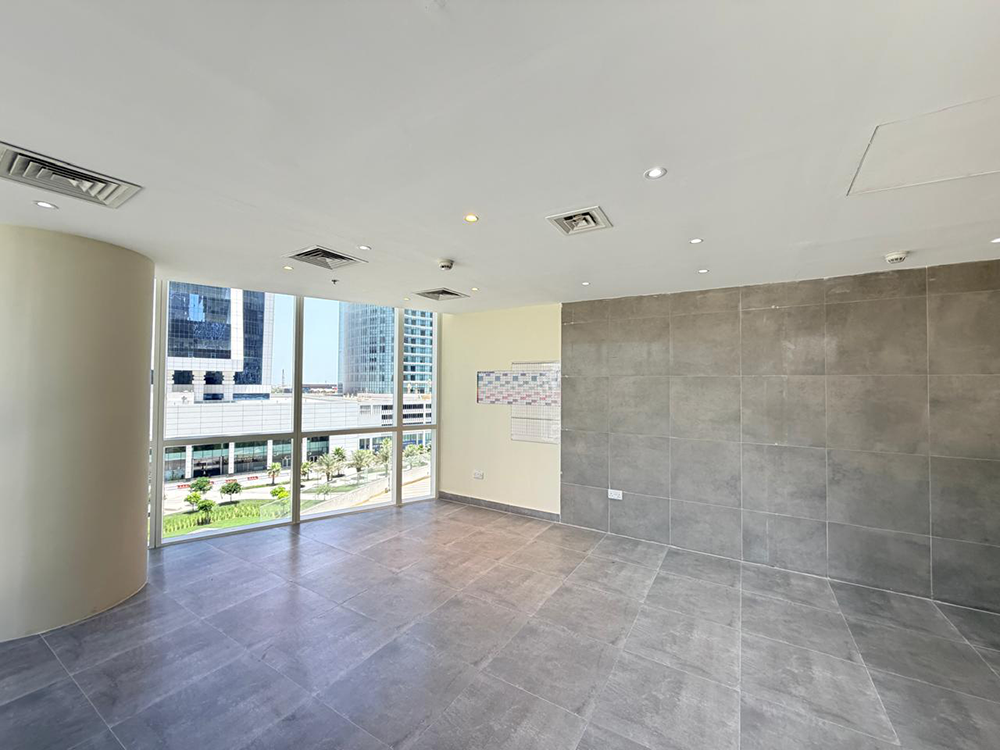 Vacant office space for rent in Park Lane Tower, Business Bay, Dubai