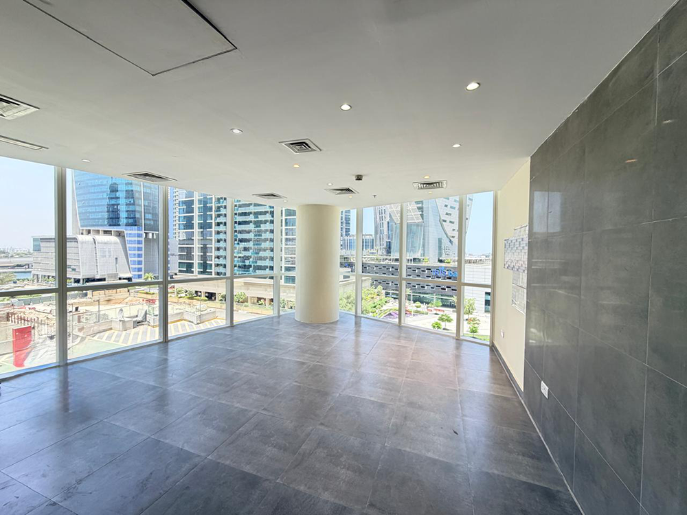 Vacant office space for rent in Park Lane Tower, Business Bay, Dubai