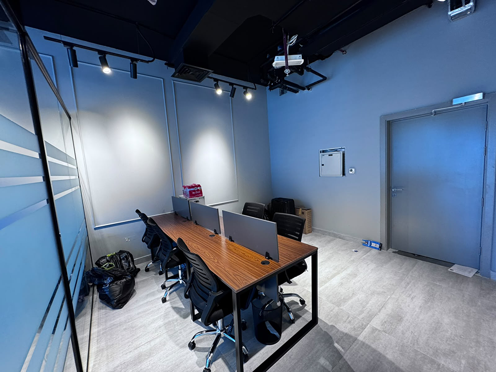 Fully furnished office space for rent in Tamani Art Tower, Business Bay