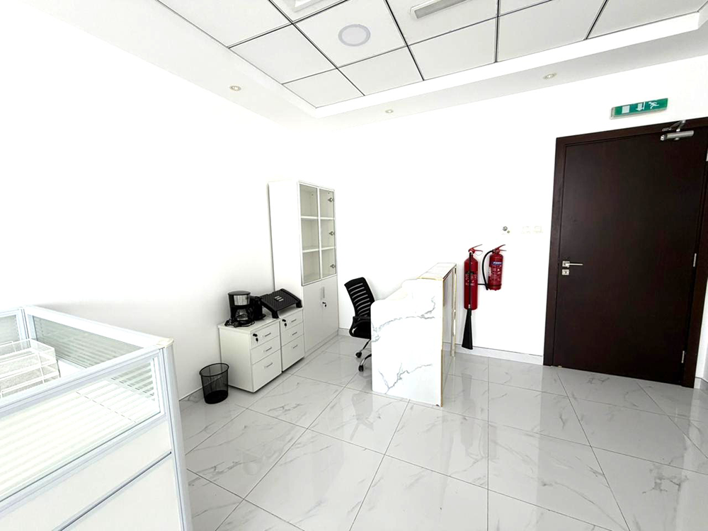 Furnished Office | Close to Dubai Mall | Vacant