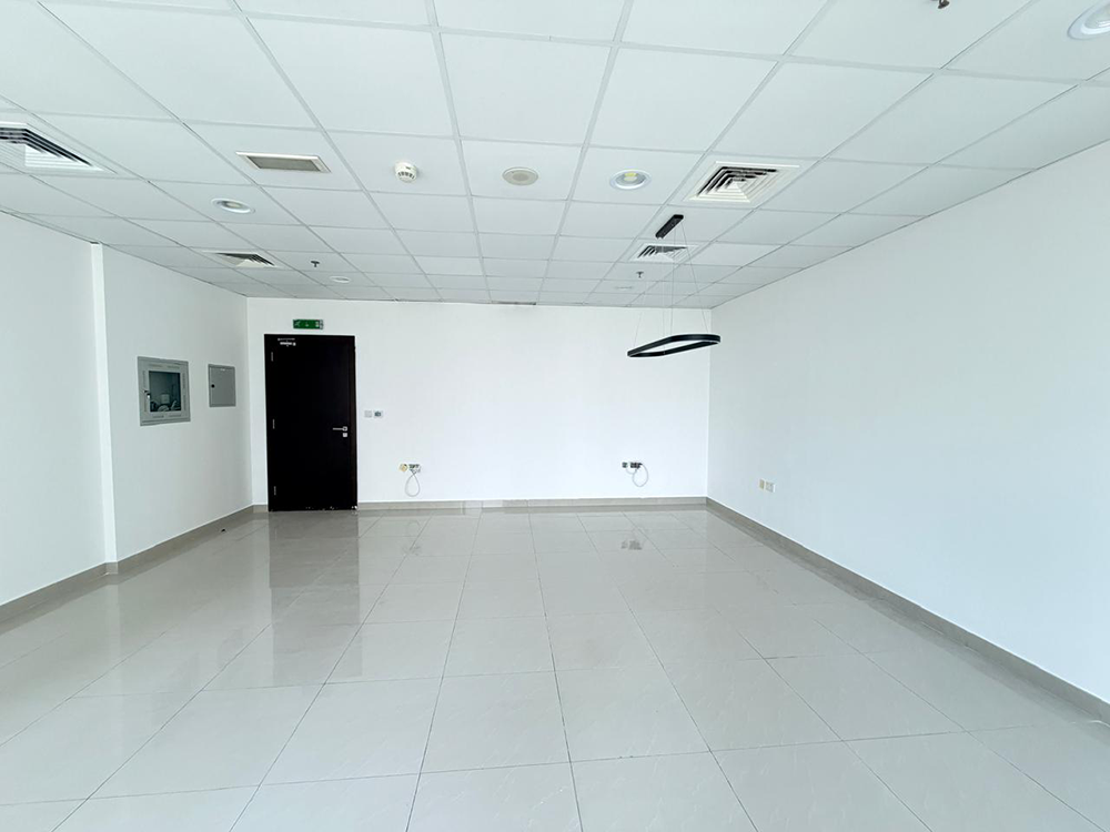 Canal View | Ready to Move | Ideal Location
