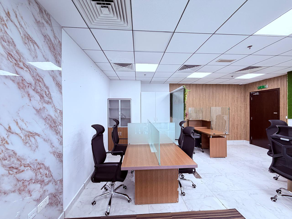 Fully furnished office space for rent in Park Lane Tower, Business Bay