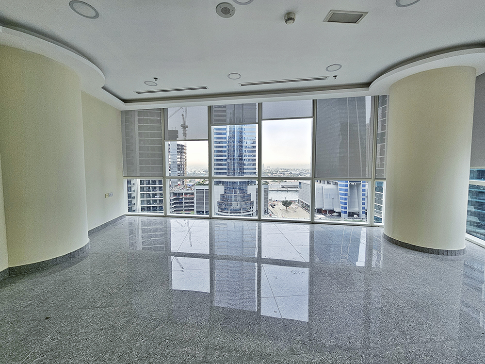 394 sq ft commercial office interior